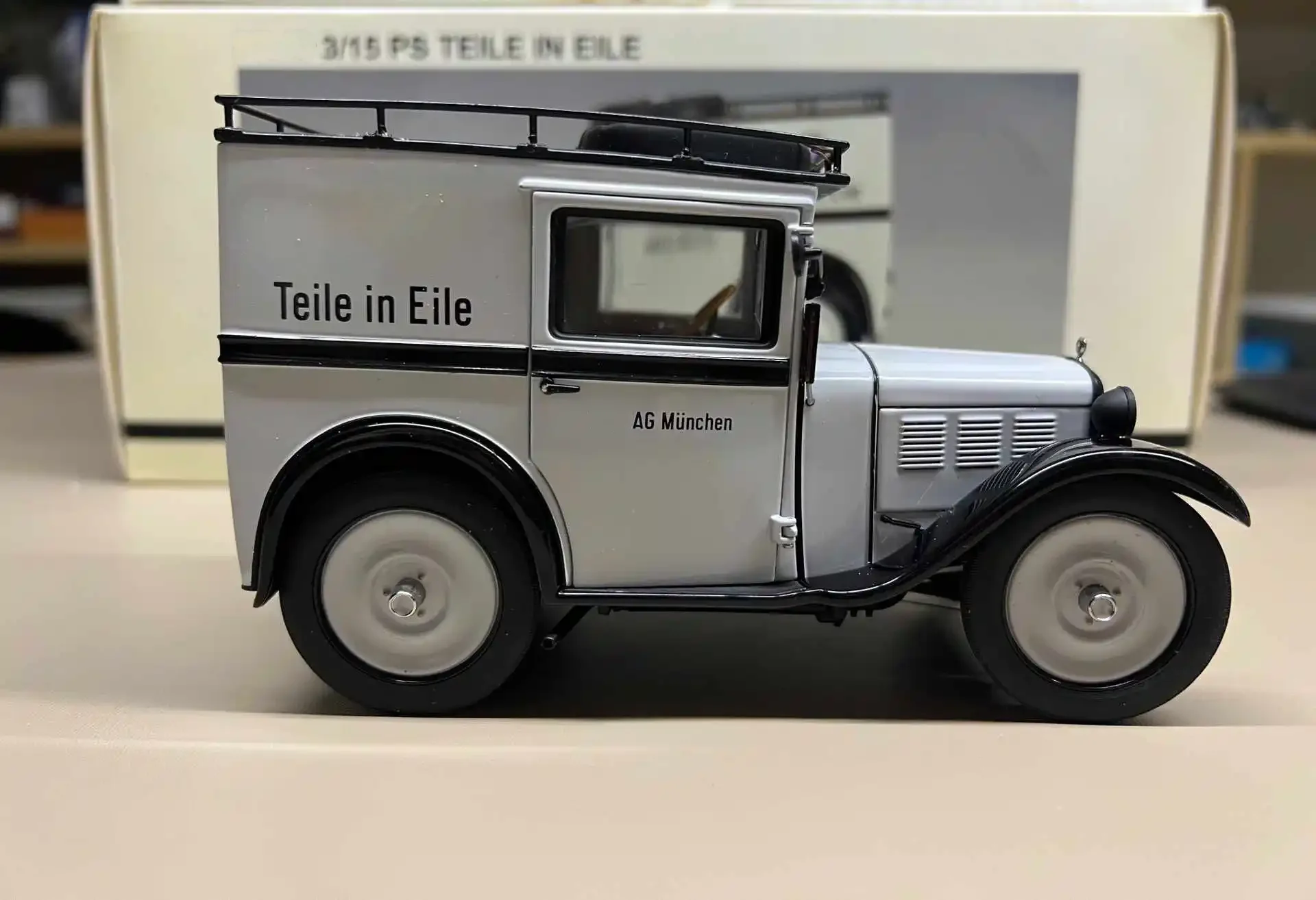 Autoart 1:18 3/15 PS TEILE IN EILE Alloy Fully Open Simulation Limited Edition Alloy Metal Static Car Model Toy Gift