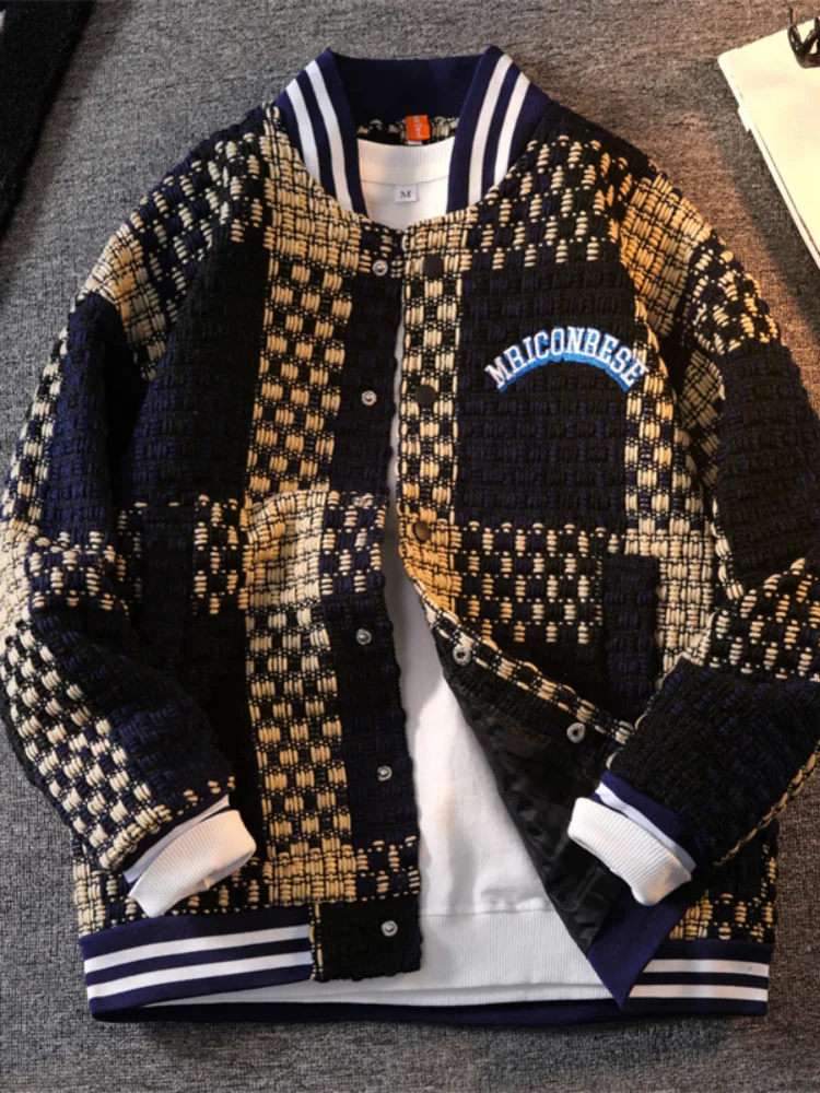 

American Retro Knitted Plaid Jaet for Men Spring Autumn Sle High Street Cool Baseball orm High End Feeling Jaet