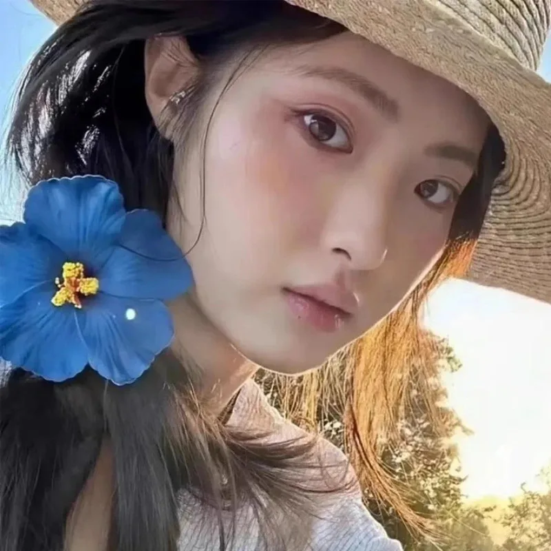 

Fresh Sweet Artificial Hibiscus Side Behind-The-Ear Hair Clip Women'S Beach Holiday Style Flower Duckbill Clips Hair Accessories