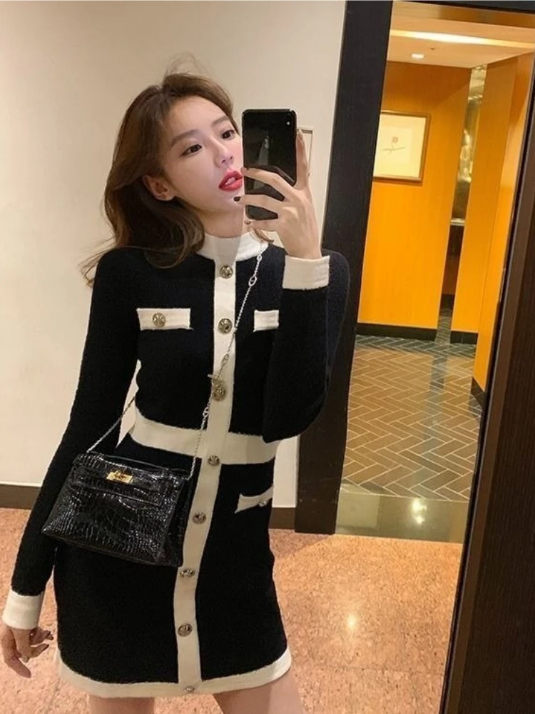 Winter Clothing In French - Vestido de Punto Estilo Hepburn, Corte