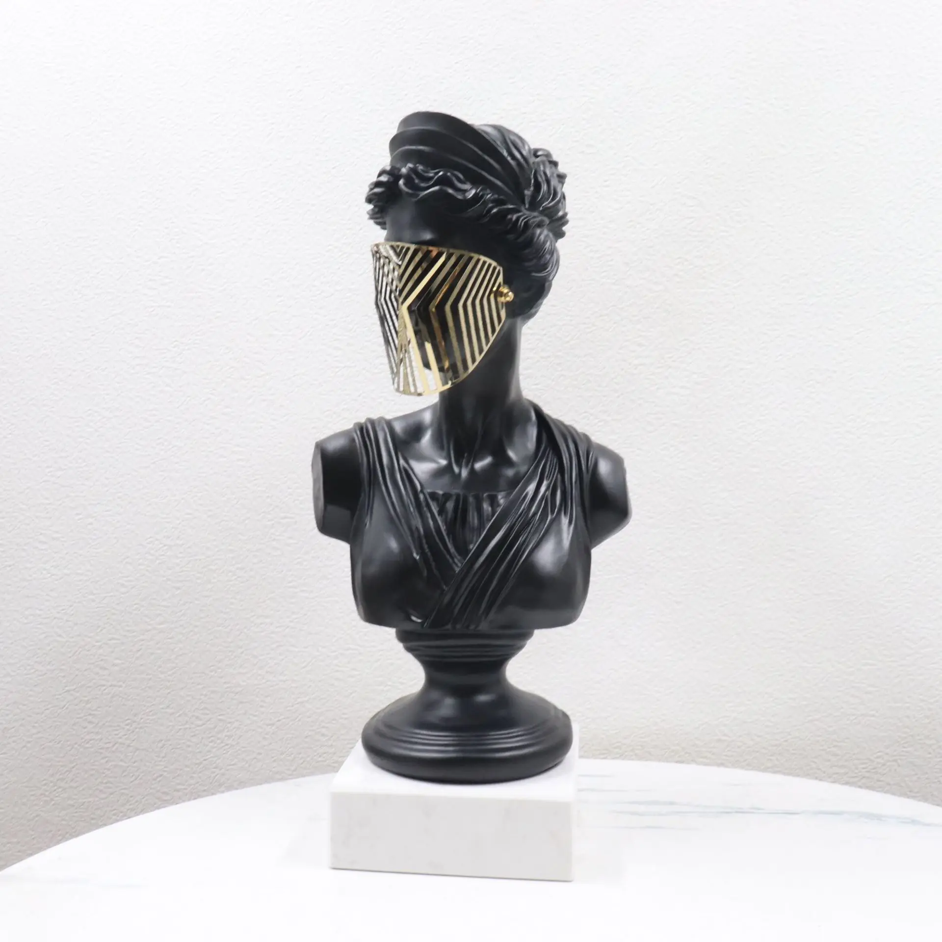 European Style Home Accessories, Mask Man Decorations, Living Room Entrance Side Table, Department Exhibition Hall Sculpture