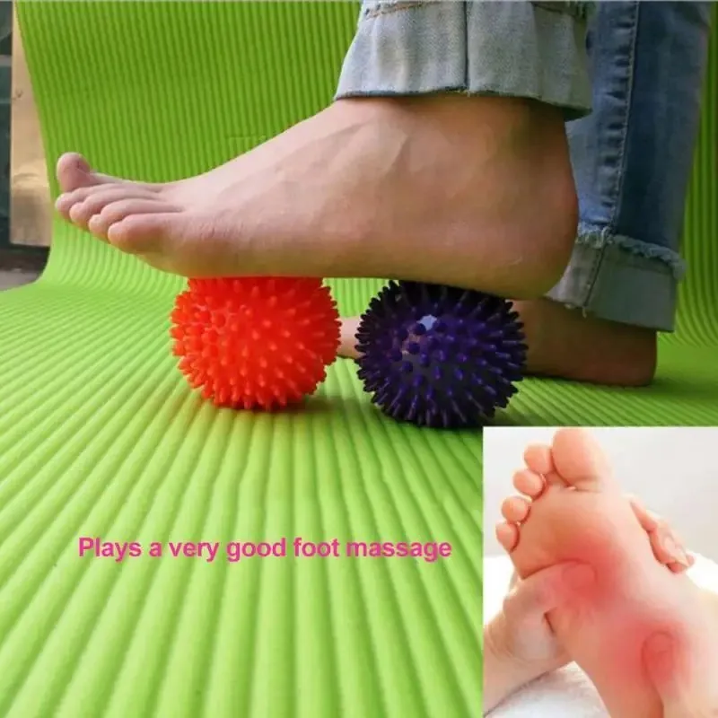 Bola de PVC para fisioterapia y Fitness, Bola de masaje con púas duras para aliviar la fascitis Plantar, equipo portátil, deportes de culturismo, 7cm