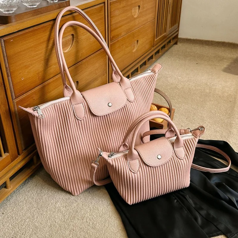 

2025 New Arrival Women's Trendy Niche Design Pleated Tote Bag Stylish Versatile Shoulder Crossbody Bag Fashion Ladies Purse