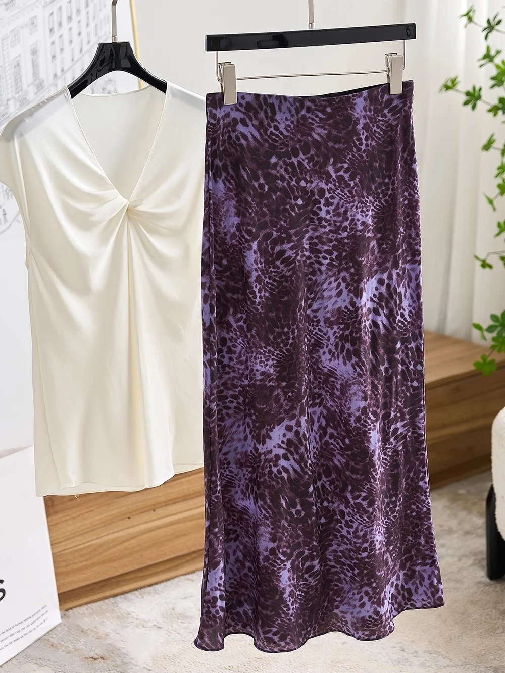 

Stunning Purple Leopard Print Vintage Long Skirt 100% Silk Floral A-Line Skirt Summer Commute High Waist