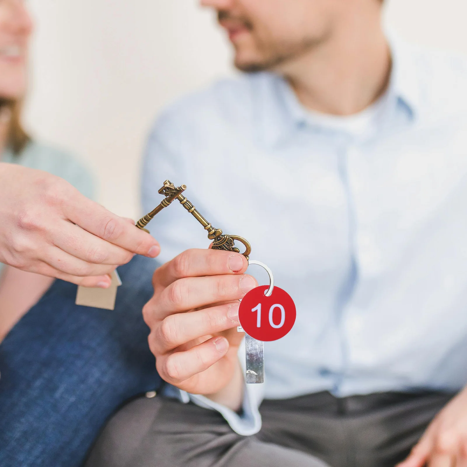 

50Pcs Round Red Plastic Numbered Tags Engraved Key Labels Multipurpose Identification for Keys Lockers Office Storage