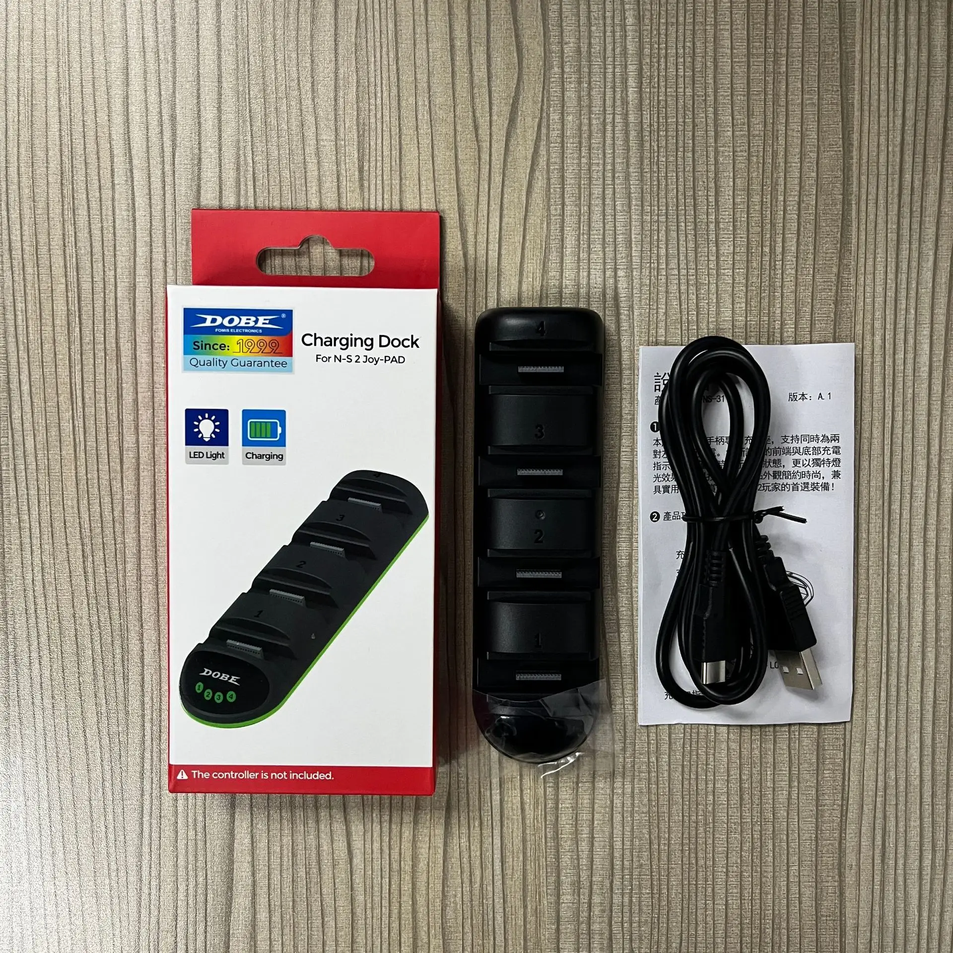 قاعدة شحن 4 في 1 لوحدات تحكم نينتندو سويتش 2 JoyCon شاحن محمول مدمج مع أضواء مؤشر LED مادة ABS