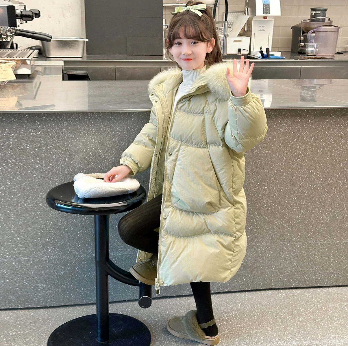 

Girls' Long Hooded Cotton Jacket 2025 Winter New Children's Coat Warm and Thick Girls' Clothing RM135