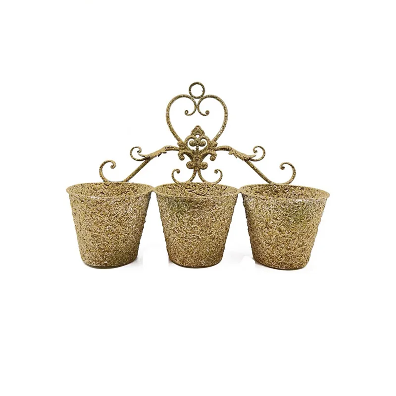 Vintage Metal Wall Mounted Planter Set, Rustic Brown Iron Flower Pots with Decorative Heart Design, 3-Piece Garden Container Set