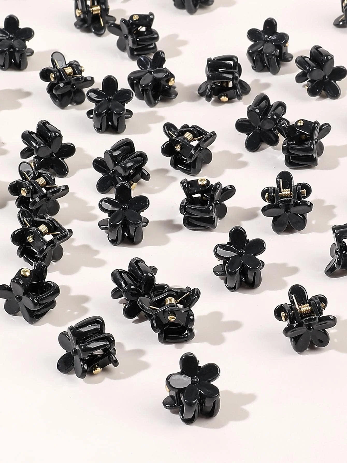 50 Stück bunte Mini-Blumen-Haarklammern für Mädchen, niedliches Haar-Styling-Zubehör, Urlaubsgeschenk, dekorative Dutt-Klemme, winziges Haar – Detail 5