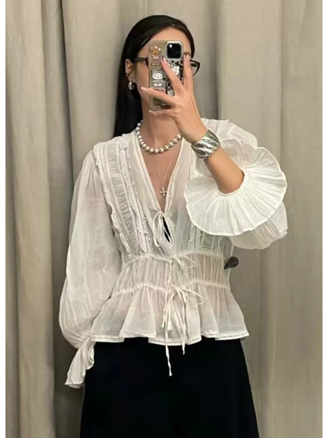 เสื้อเบลาส์ลูกไม้แต่งขอบสไตล์โรแมนติก รุ่นใหม่ล่าสุด แฟชั่นผู้หญิง ฤดูใบไม้ผลิ ฤดูใบไม้ร่วง ผ้าโพลีเอสเตอร์ แขนยาว ทรงบาง