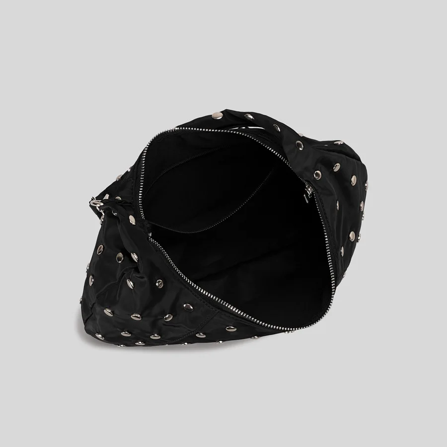 Fashion Rivet Hobos Women Shoulder Bags Punk Oxford Halfmoon Handbags Trend Lightweight Large Capacity Underarm Bag 2025