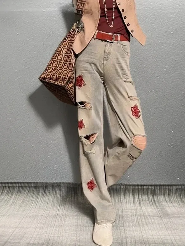 

Модные джинсы с вышивкой, широкие штанины, высокая талия, прямой крой, рваные, с цветочным принтом (красные цветы), повседневные, весенние, женские