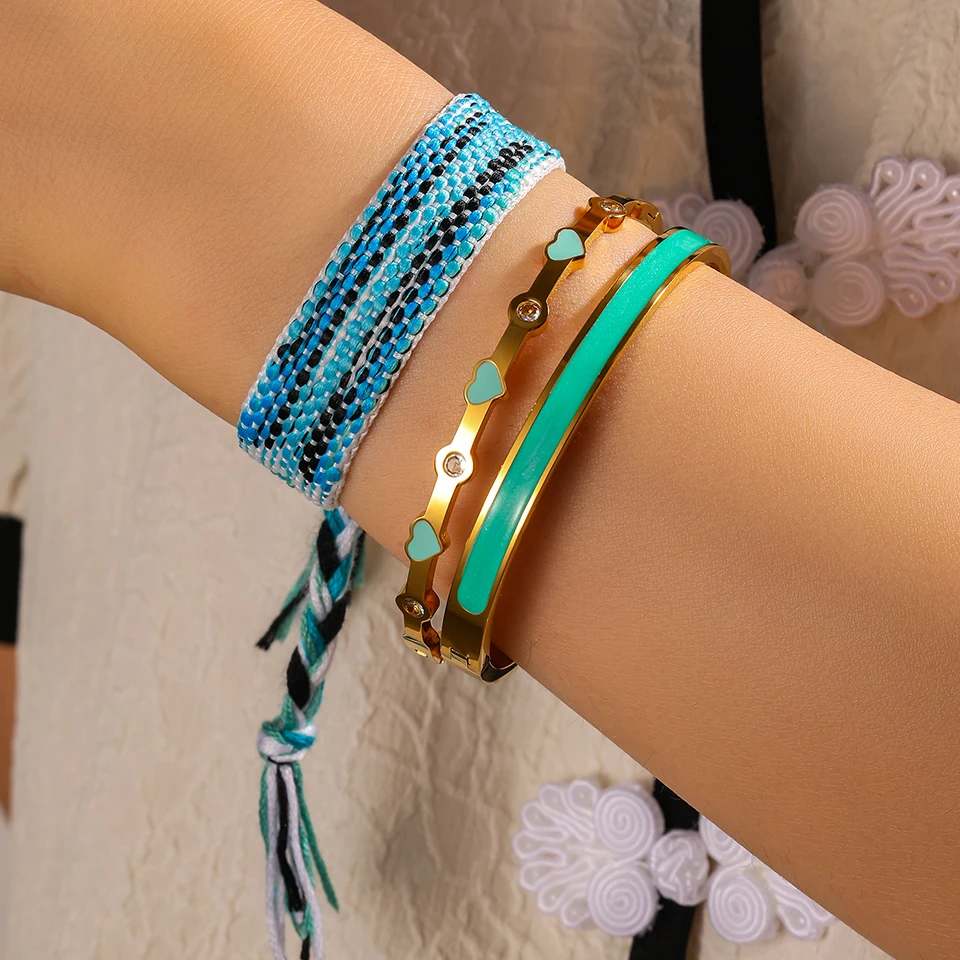 

Summer Elements Blue Stainless Steel Bracelet Set Suitable For Travel, Banquet, Party Fashion Jewelry