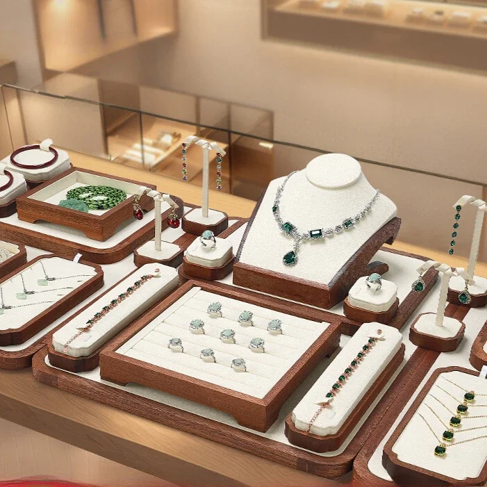 

Реквизит для демонстрации ювелирных изделий из цельного дерева, кольца, ожерелья, браслеты, стеллажи для выставки товаров, лотки, стеллажи для демонстрации ювелирных изделий в прямом эфире