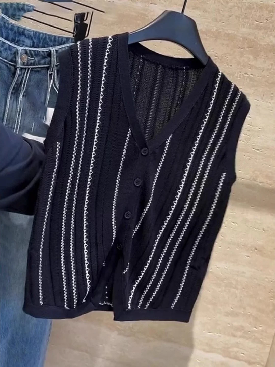 

Women's Striped Hollow out V-Ne Knitted Cardigan Vest Summer Outerwear Svel Top by Nu
