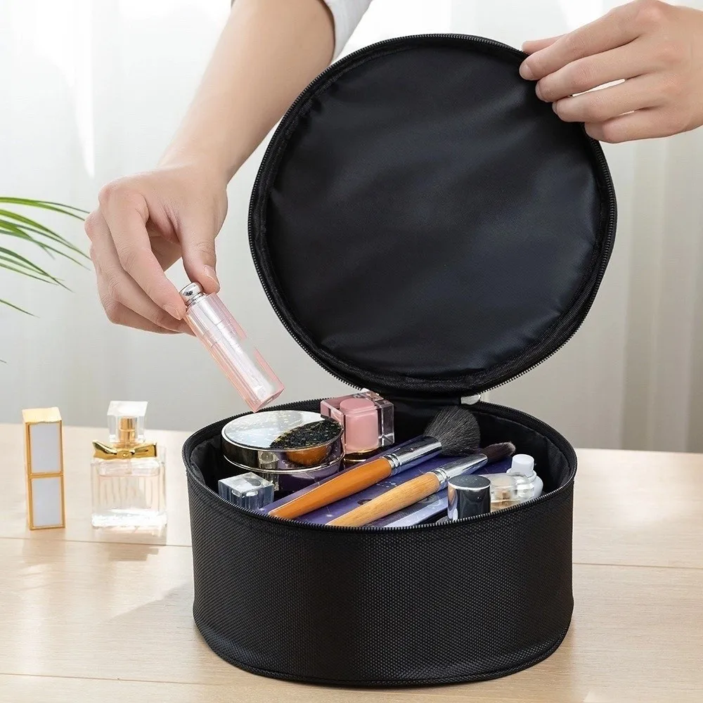 ポータブルポータブルメイクアップバッグブラックジッパー開閉トラベルトイレタリーオーガナイザー大容量防水ナイロン化粧品収納ボックス