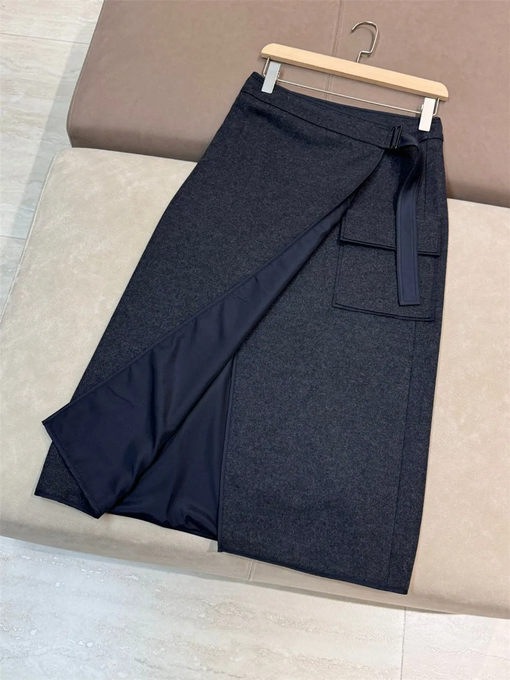 Temperament Versatile Women's Wool Straight Half Skirt Autumn winter New