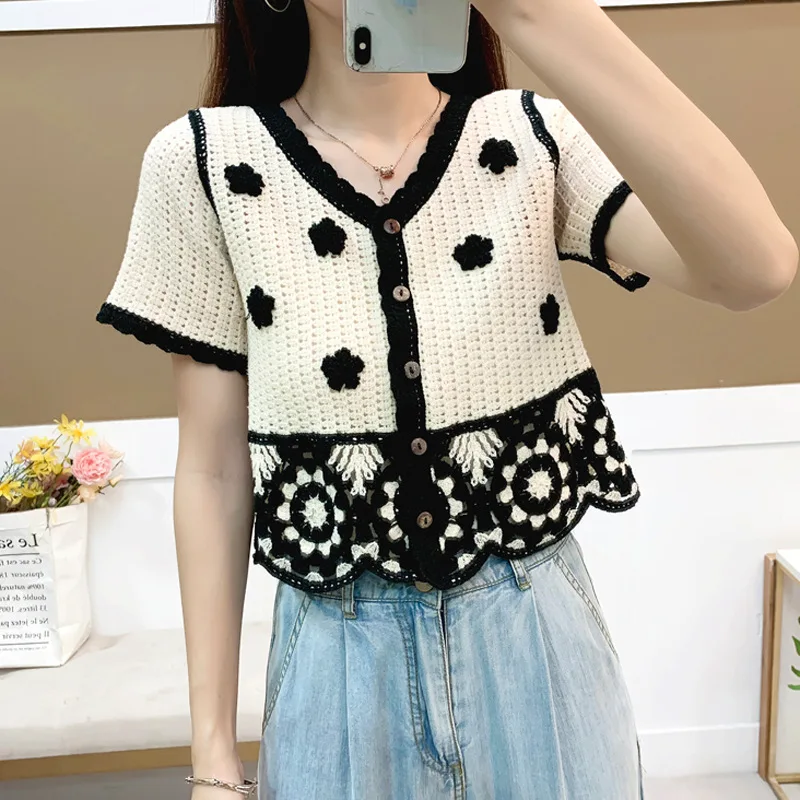 

Women's Crocheted Knitted Cardigan New Korean Style Short Sleeve V-neck Top for Spring and Summer 2024