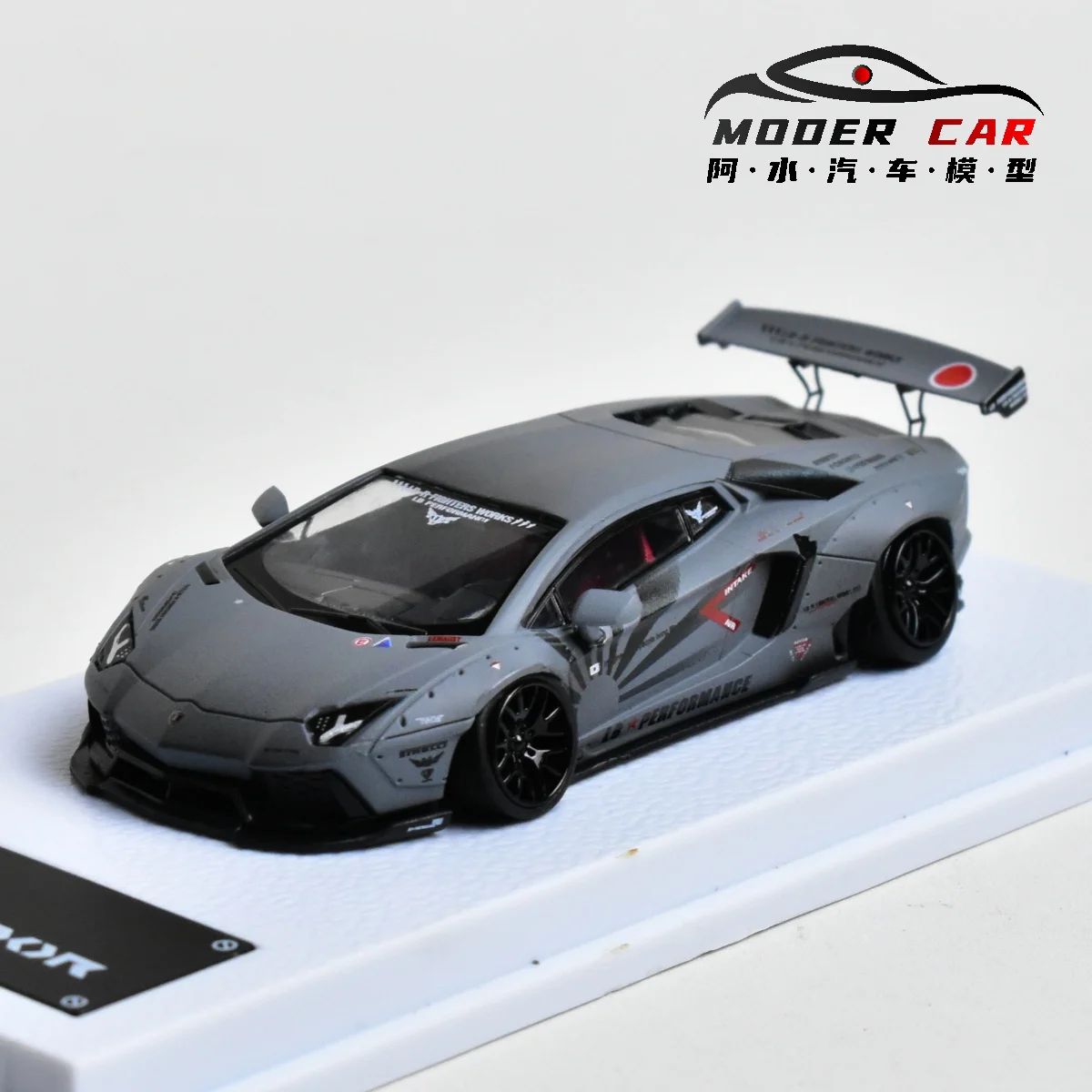 

MJ 1:64 Collectible LP700-4 Miniature Resin Diecast Model Car