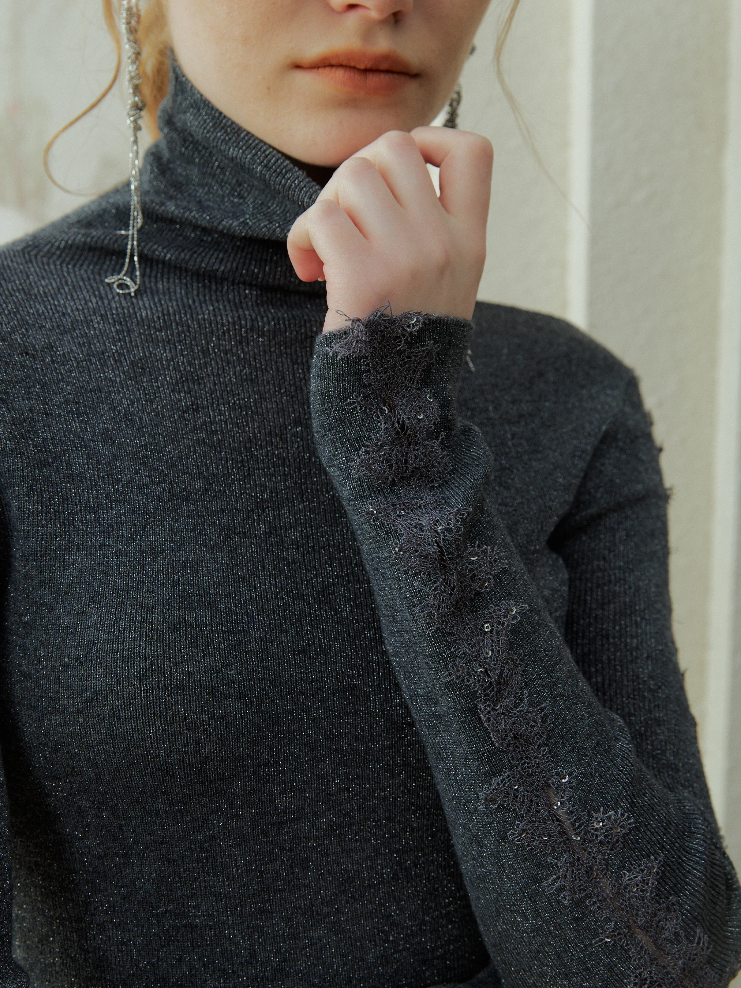 

iny Tead Woolen High Collar Knitted Top Women's Autumn Winter Lace Decorated Skin-friendly Long Sve Base irt