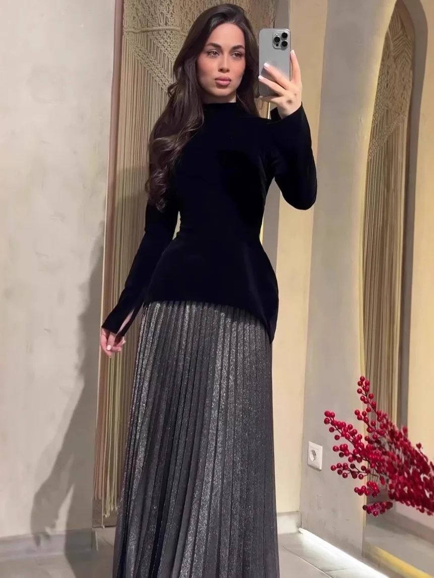 Fashionable Long Sleeve Long Black Dress with Waist Cinching New Year Women's Dress Color Block Evening Gown Pleated Skirt