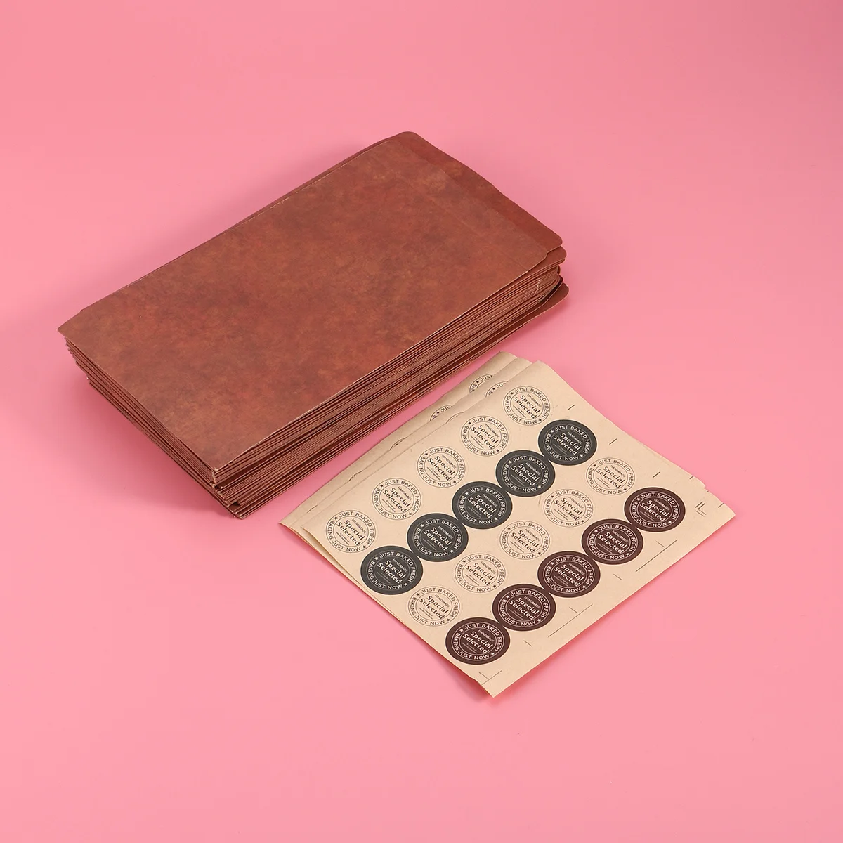 120Pcs Kraft Paper Envelopes Elegant for Wedding Invitations Letters Scrapbooking Brown with Sealing Stickers