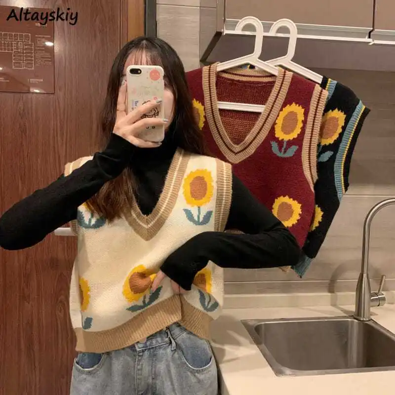 

Vintage V-neck Sweater Vests Women Korean Fashion Patchwork Knitwear Autumn Winter College New Style Jumpers Casual All-match