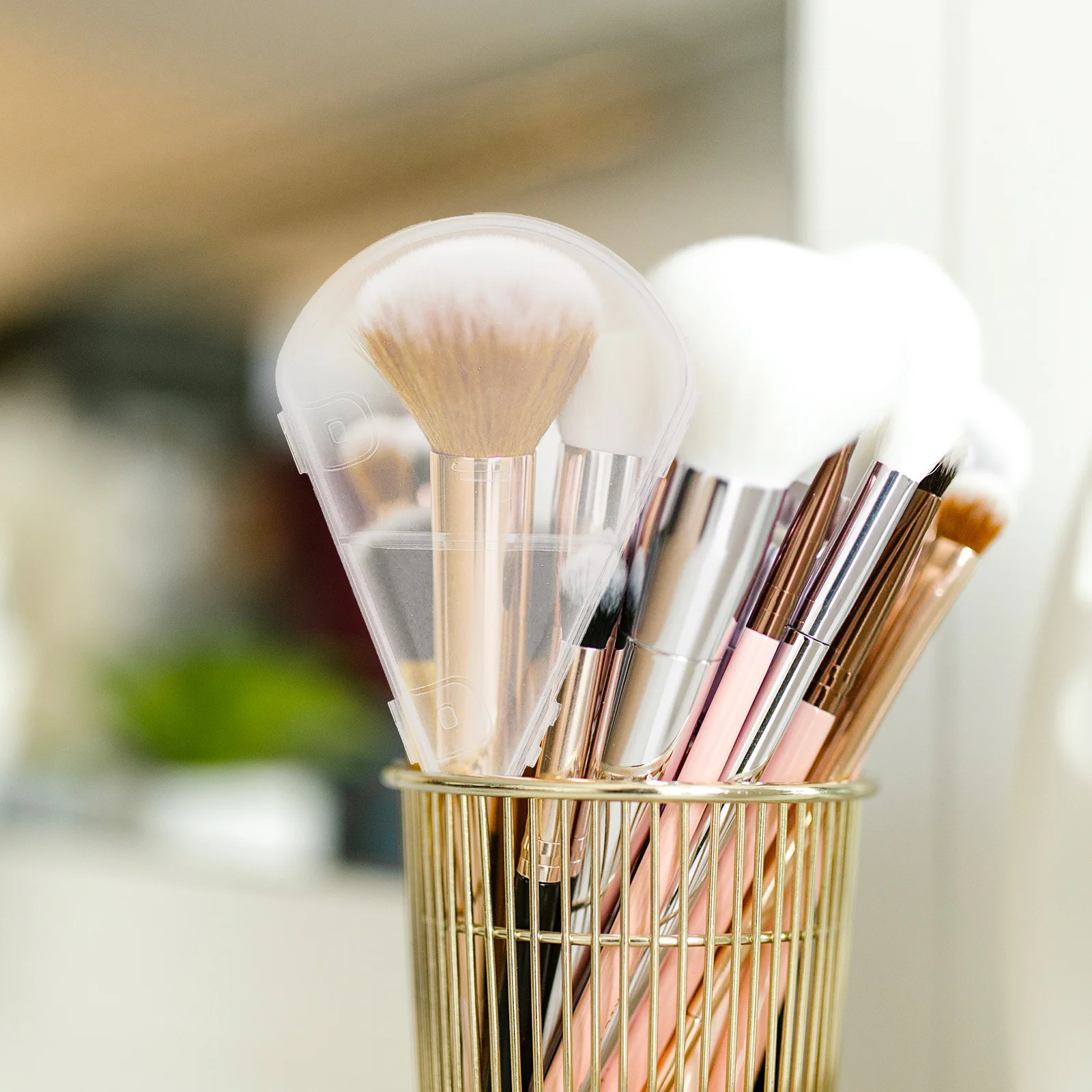 

10pcs Fan Shaped Case Plastic Makeup Guard Dust-Proof Cover For Travel Makeup Brush Head Clear Protector Brush Covers