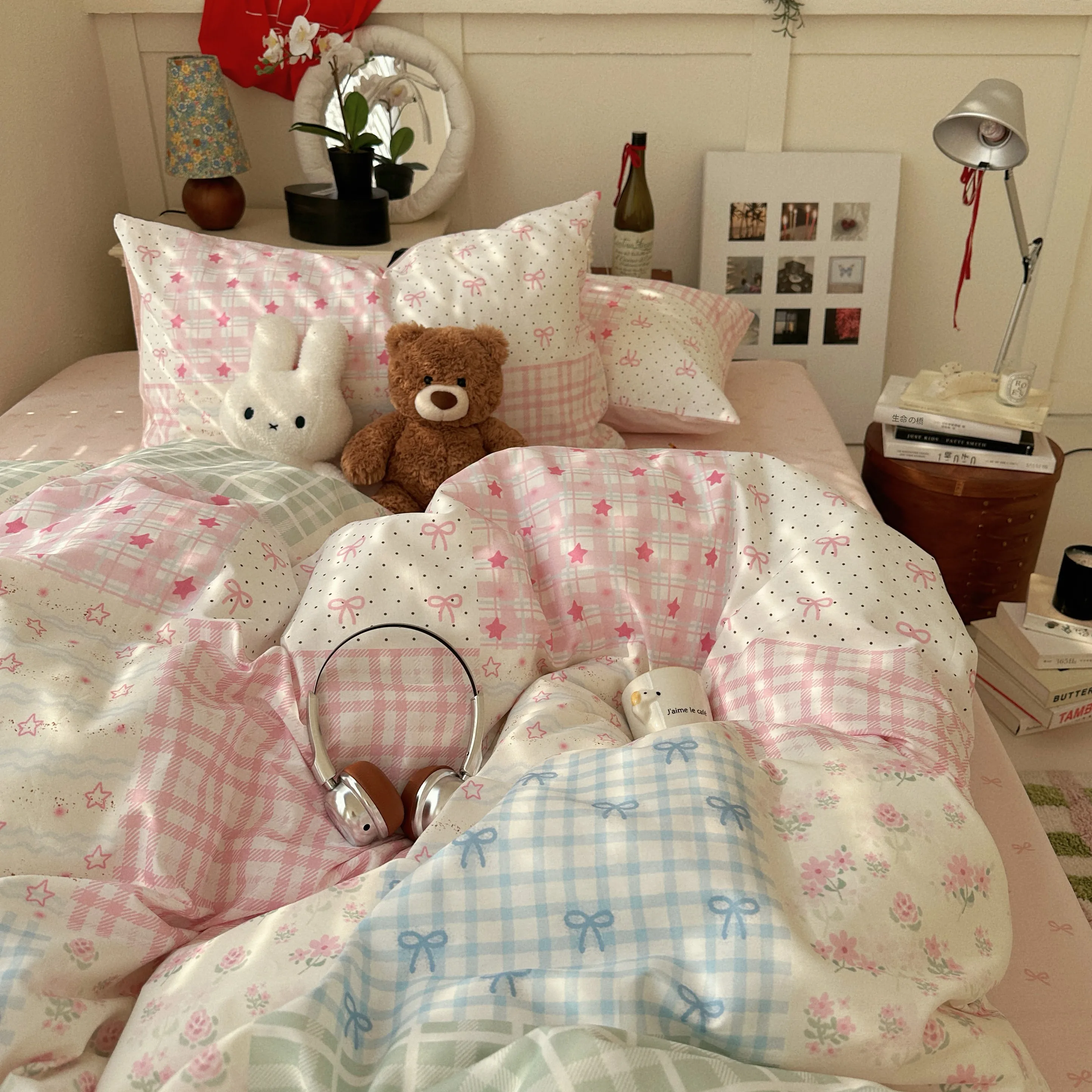 

Комплект постельного белья из чистого хлопка с цветочным принтом, мягкий, милый, всесезонный, приятный для кожи, комфортный, полностью хлопковый, четыре предмета, стильный дизайн