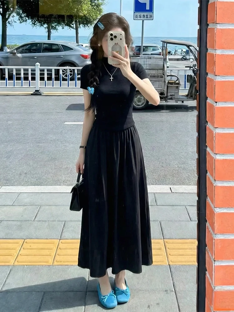 

Ele Bla Top And Skirt Set Women's Faion Spring Summer Two-Piece Suit High-End Sensation Lightweight T-irt round Ne