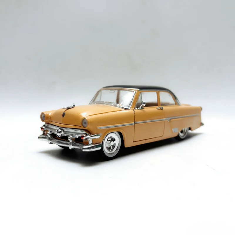 

Arko Diecast 1:32 Scale Customline Tudor 1954 Alloy Car Model Collection Souvenir Display Ornaments Vehicle Toy