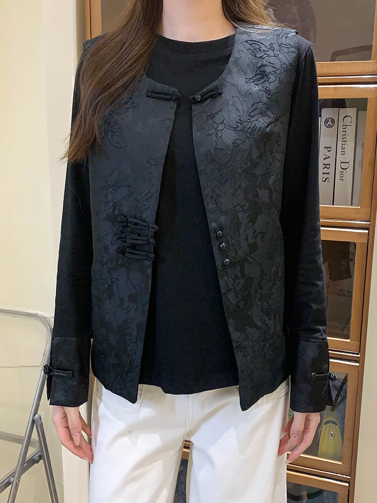 

Retro Chinese Sle Women's Vest 2025 Spring High-End Feel Bla Embroidery Button round Ne oulder Top Commute Faion