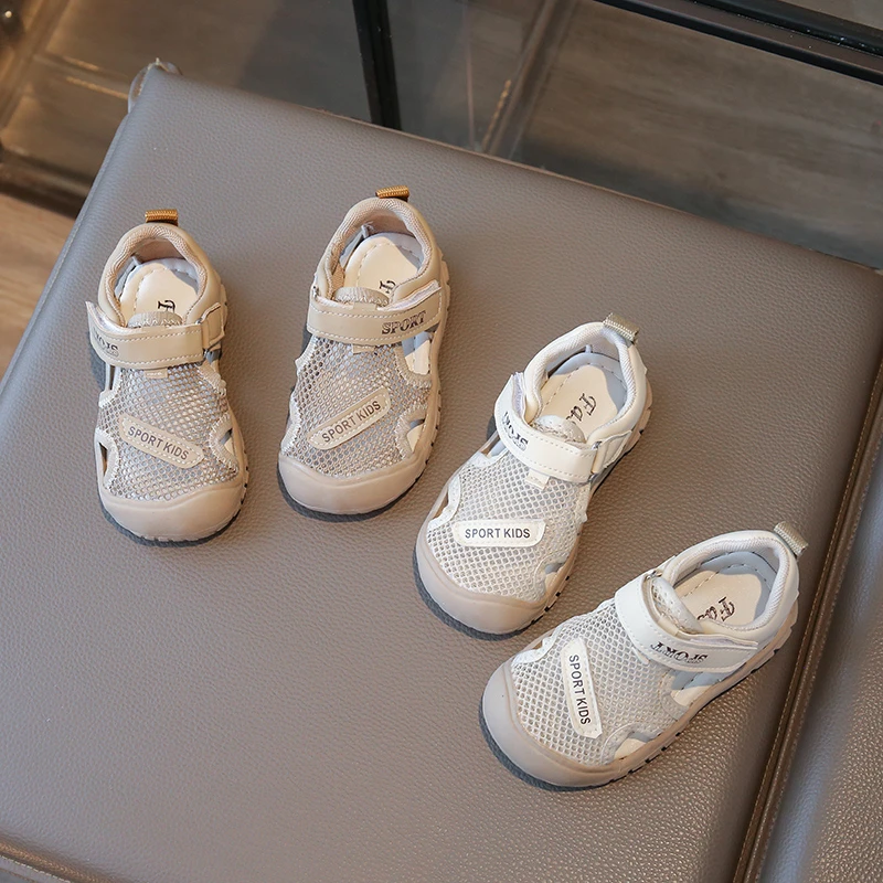 

Boys' casual mesh breathable toe cap sports sandals 2025 Summer New soft-soled mesh shoes for little girls