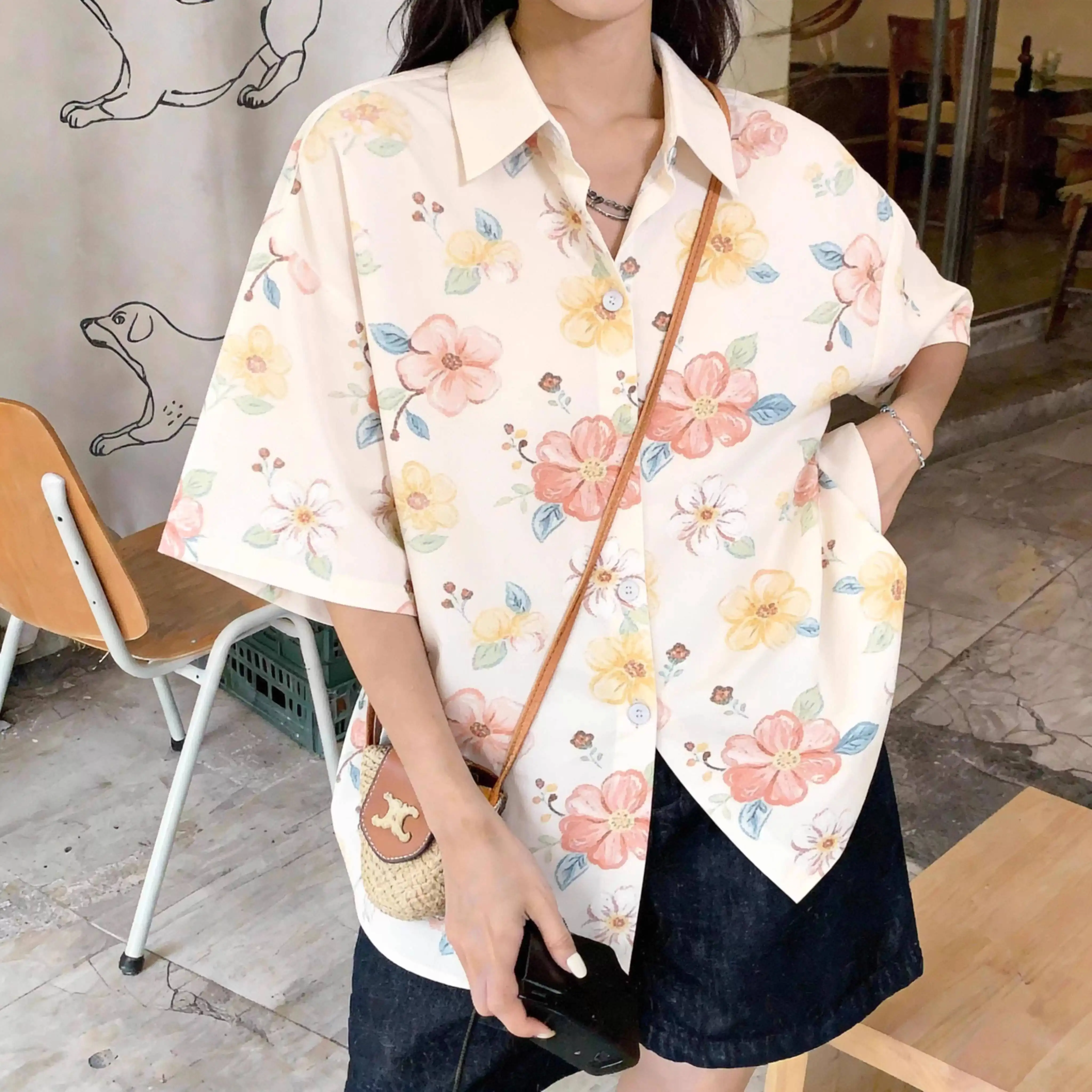 

Unsiex Casual Shirts 2026 Summer Women Sweet Floral Printed Short Sleeve Shirt Loose Lazy Style Youthful Casual Beach Blouse