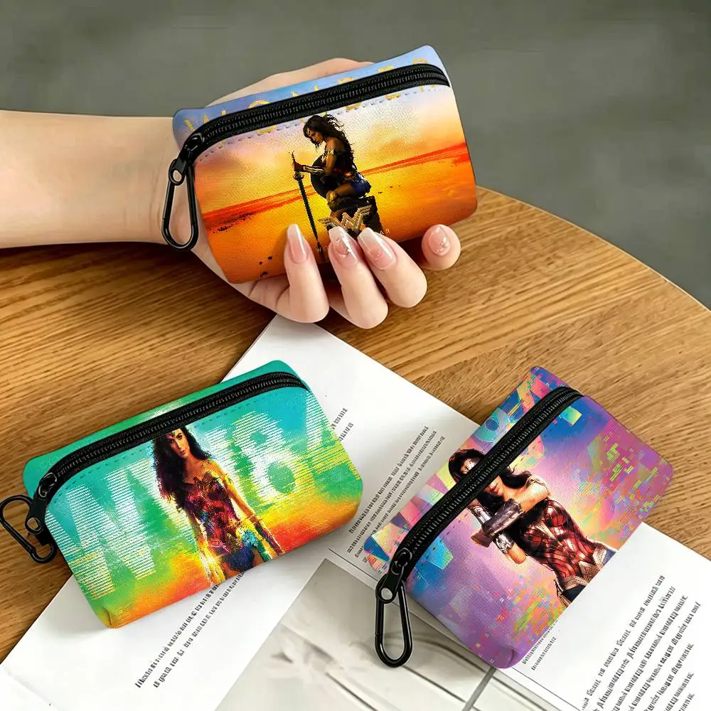 W-Wonder-Woman-Comic Anti-fade Oxford Cloth Small Zipper Coin Bag Lightweight Hanging Wallet For Coins ID Cards