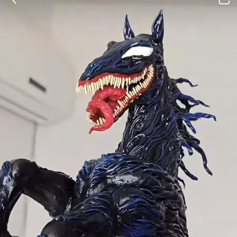 28 cm Nuovo Marvel Venom Horse Anime Figure Statua periferica Action Figure Display desktop Ornamenti Serie da collezione Regalo Giocattoli