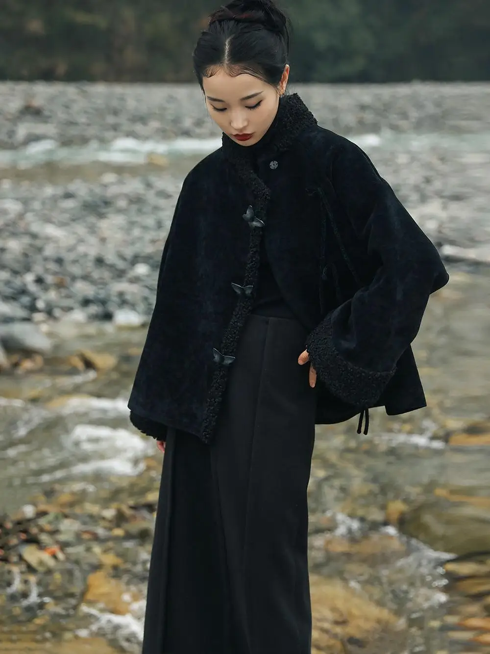 UMI MAO-Manteau en Peluche Noir pour Femme, Nouveau Style Chinois Rétro, Incliné, Ouvert, en Chenille, Haut Optique, Veste d'Automne