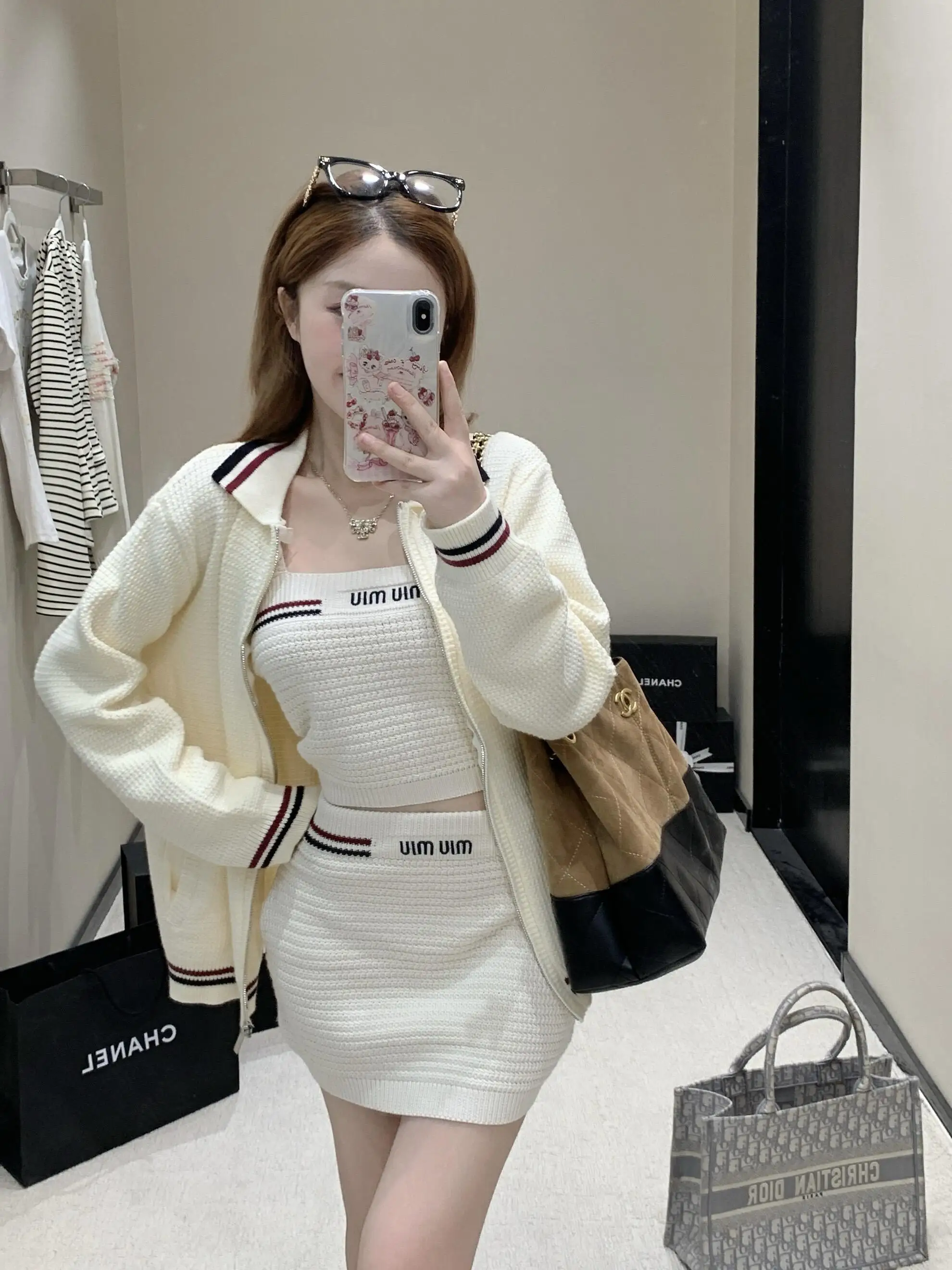 

Miu Sle Early Autumn 2025 Zha Jinmai College Wind Knitted ter Skirt Set Women's Sweater Open Cardigan Soft Casual Fit