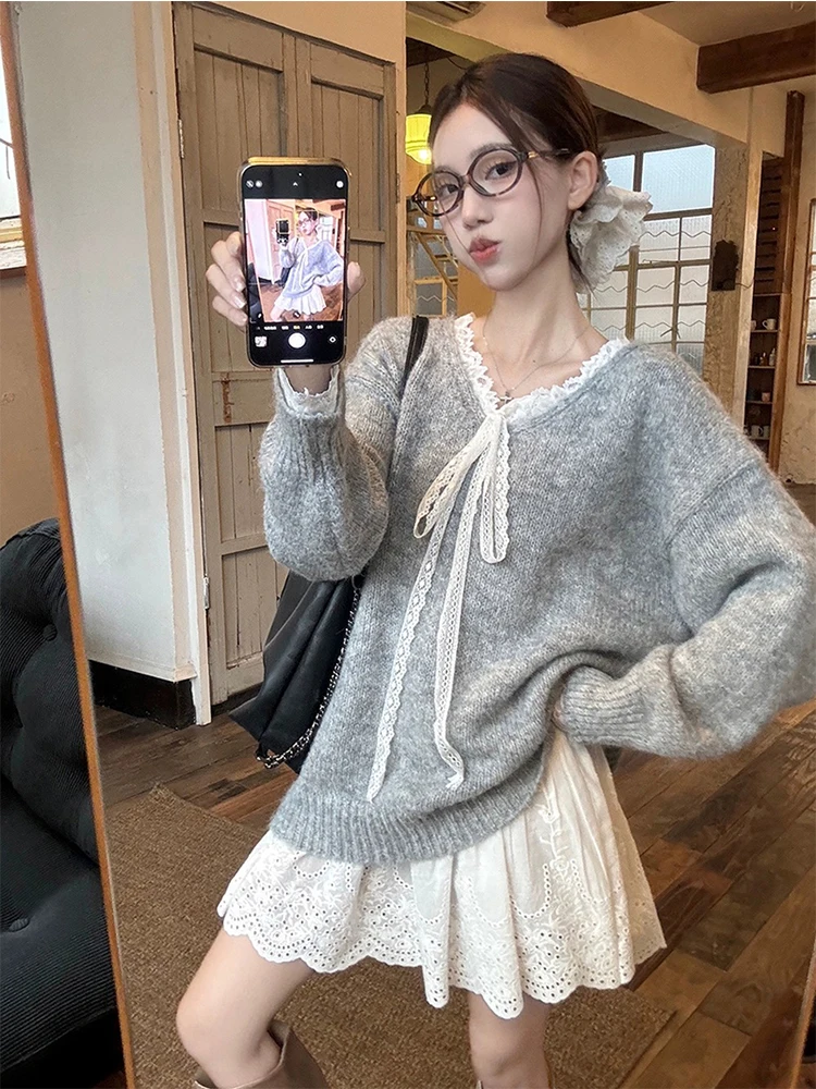 레이스 스플라이싱 디자인의 그레이 니트 스웨터 여성 가을 패션 투피스 세트 화이트 스트랩 드레스 스위트 스타일 탑과 스커트