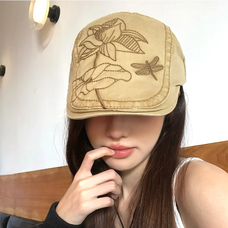 British Retro Embroidery Forward Hats Women Summer Autumn Millennial Spice Girl Sweet Versatile Show Face Small Literary Berets