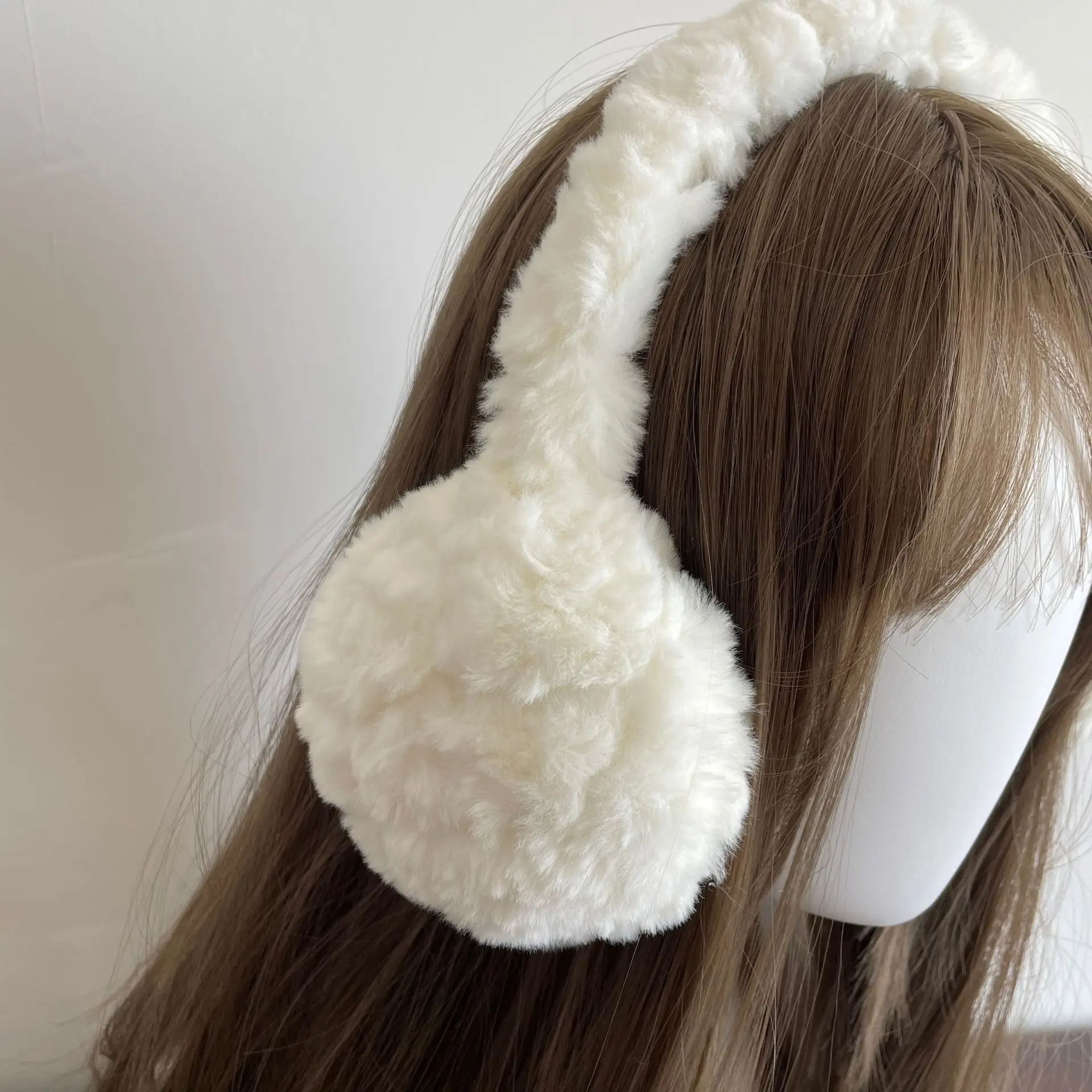 الأبيض تقليد الصوف طويل الشعر أفخم غطاء للأذنين الشتاء سميكة الدافئة غطاء للأذنين موضة غطاء للأذن في الهواء الطلق الملحقات