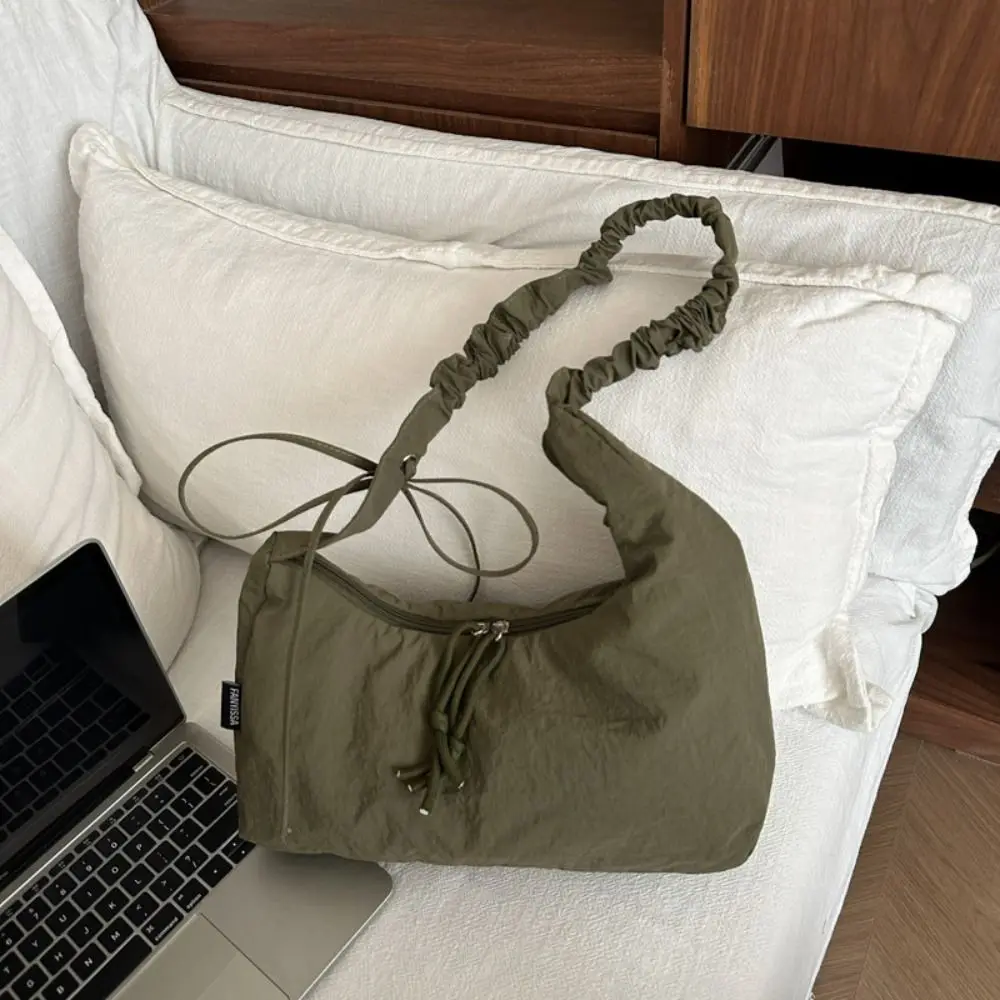 

Korean Lightweight Pleated Dumpling Bag Versatile Large Capacity Drawstring Bag Casual Solid Color Women's Shoulder Bag Ladies