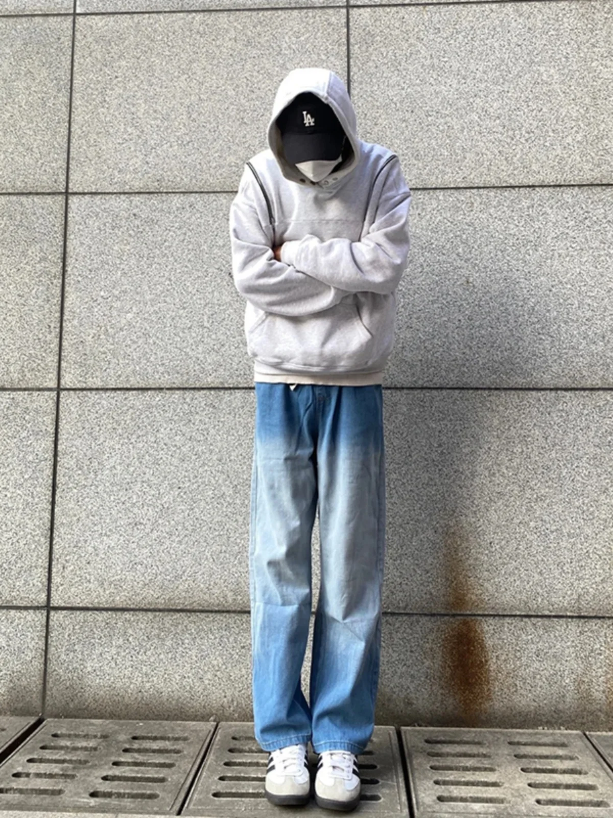 

Светло-голубые мужские джинсы на весну-осень, свободные, прямого кроя, двухцветные, в американском стиле, модные, повседневные, из смесового хлопка