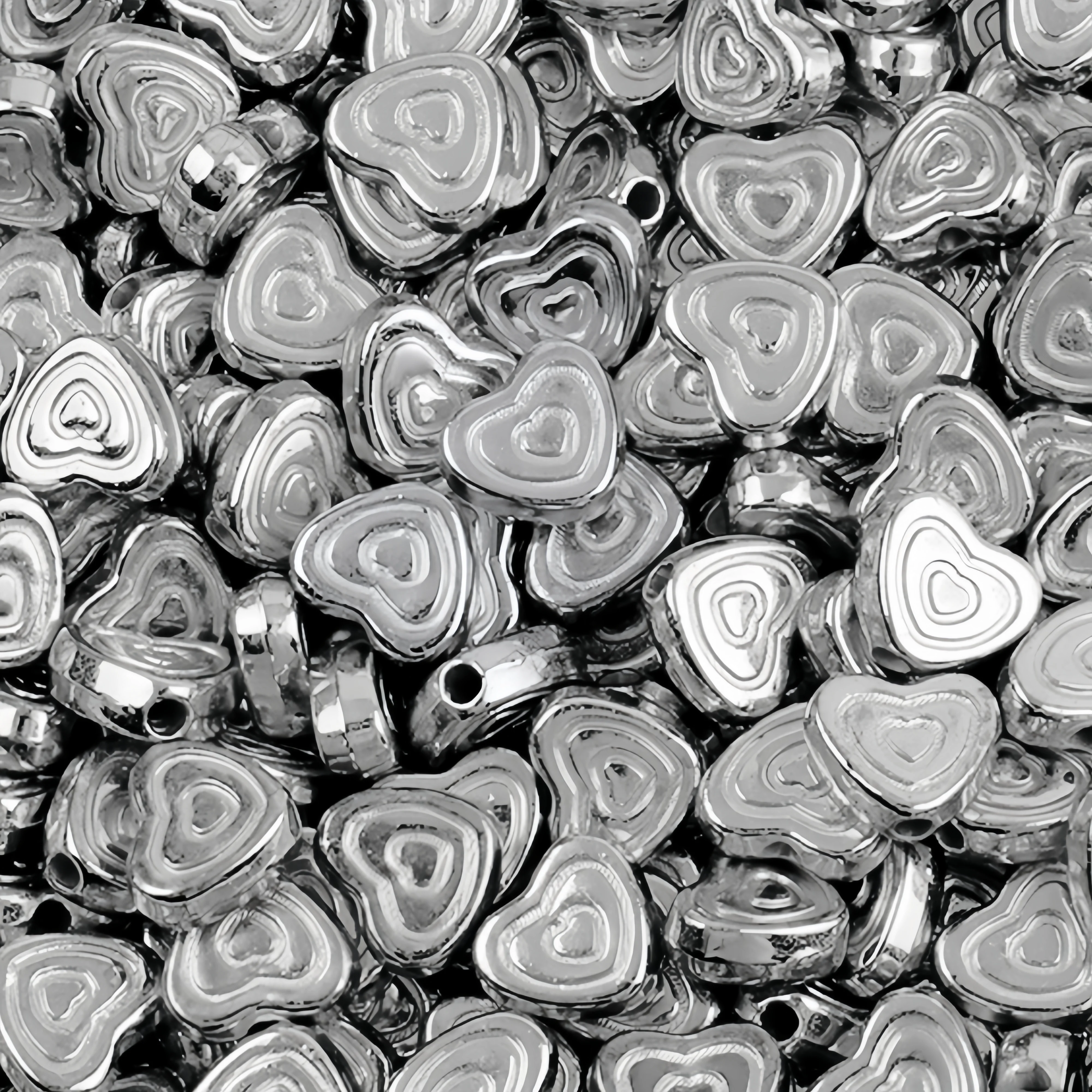 0.7cm/0.276in 305 DIY electroplated heart-shaped beads, suitable for accessories such as bracelets and necklaces