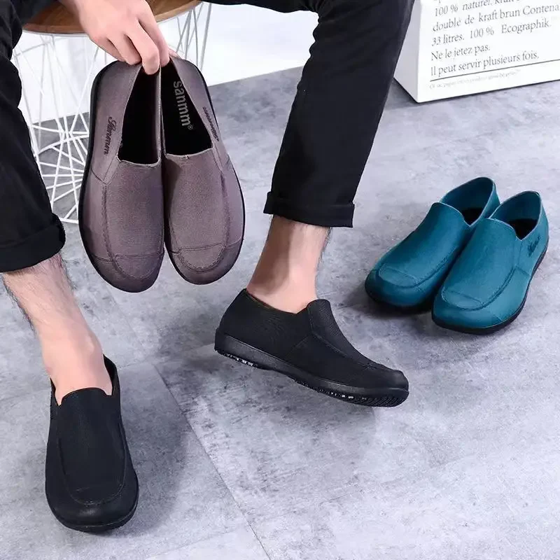 Men\'s Rain Shoes Outdoor Fishing Oil Resistant and Waterproof Chef Shoe Non Slip Water Shoes Men Garden Rubber Rain Boot PVC