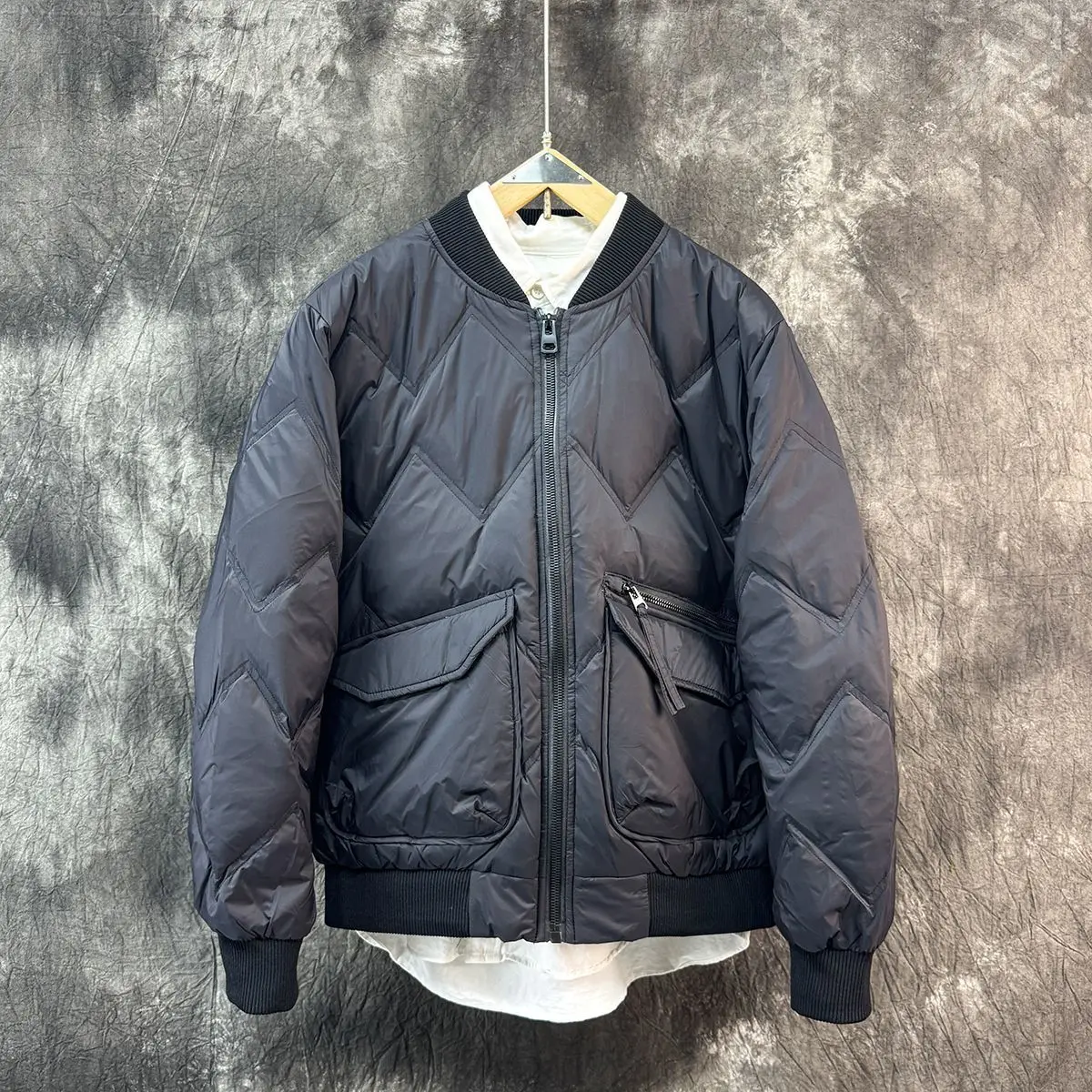 

Autumn and winter round neck lightweight down baseball jacket, slim fit jacket, long sleeved warm top, workwear for men