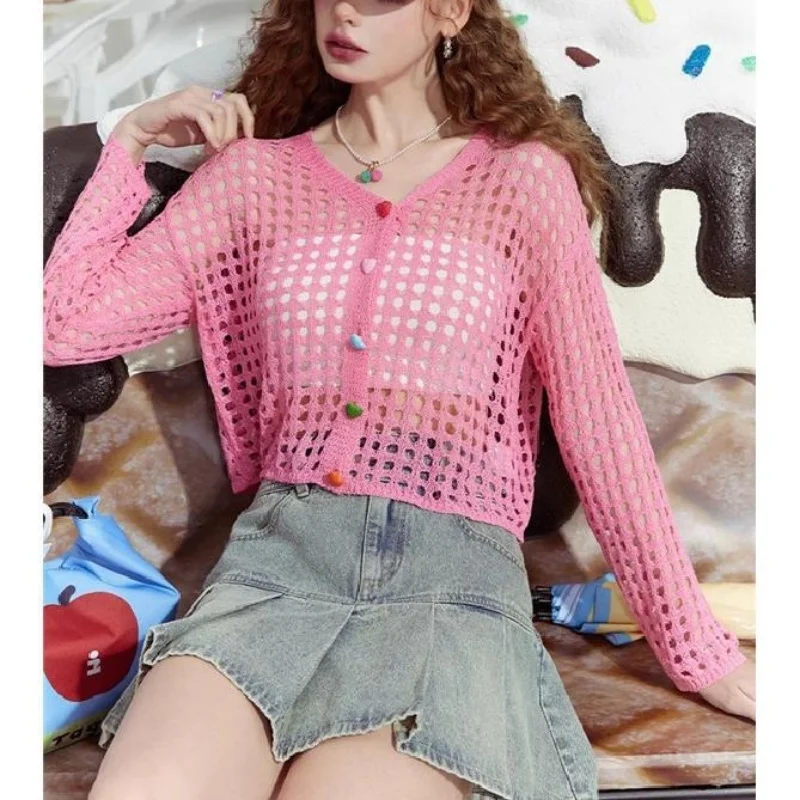 2026 Early Autumn New Women V Neck Hollow Cropped Knit Cardigan Color Heart Buttons Thin Sun Protection Long Sleeve Top