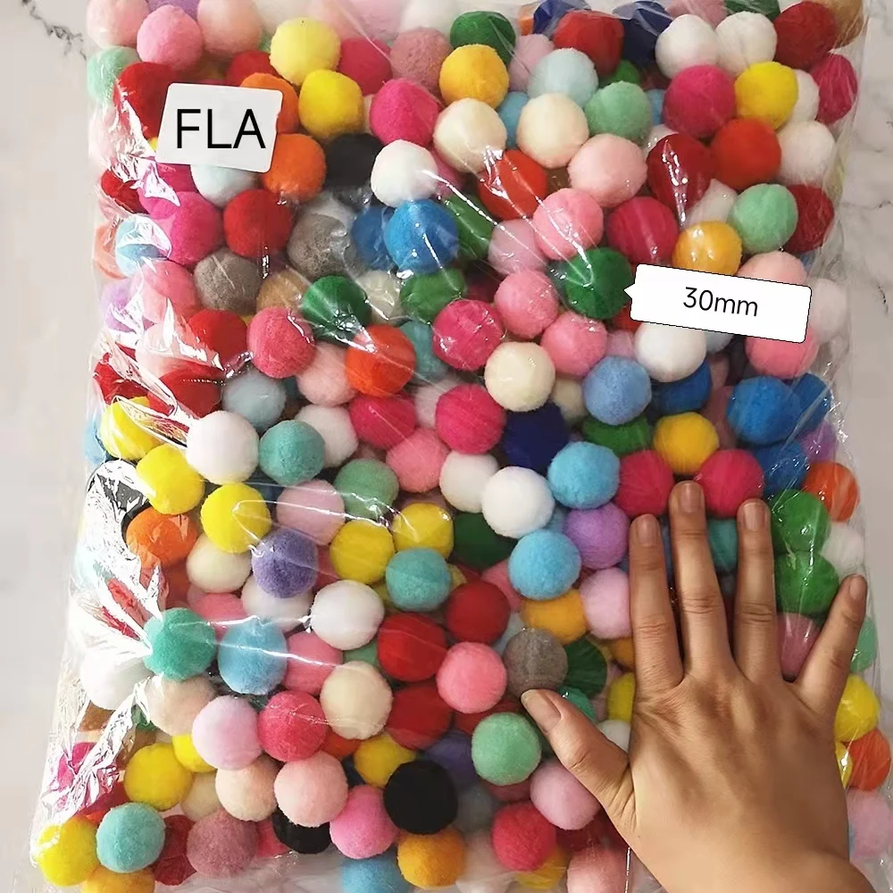 500pcs 30mm Fluffy Soft Pompom Plush Pom Poms Ball Pompones DIY Handmade Sewing Craft Kids Toy Wedding Decor About 500 Per Pack