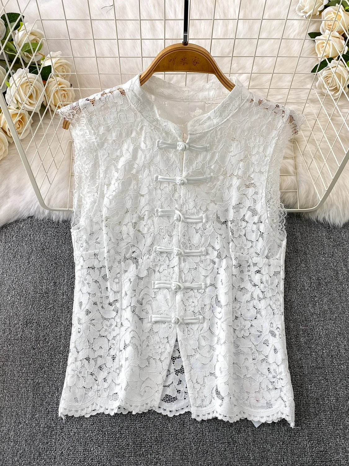 Slimming Lace Shirt Stand Collar Base Layer Top Women's Fashion Retro Button up Hugging Body Summer Chinese Style Beauty