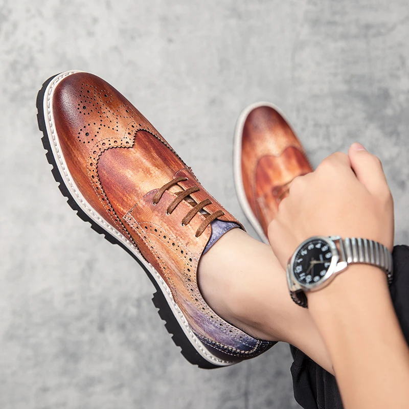 

Luxury Leather Brogue Mens Thick Bottom Shoes Casual British Style Men Lace Up Oxford Shoes Fashion Brand Dress Shoes for Men